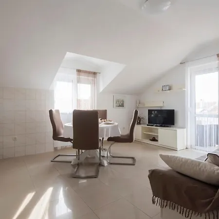 With Parking Spaces - 5816 Daire