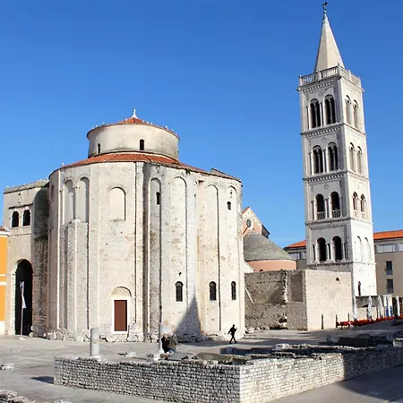With Parking Spaces - 5816 * Ζαντάρ
